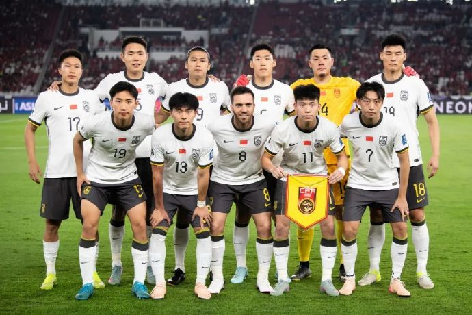 六届无缘世界杯：国足实力仍未触底，“腰无力”或再困两届