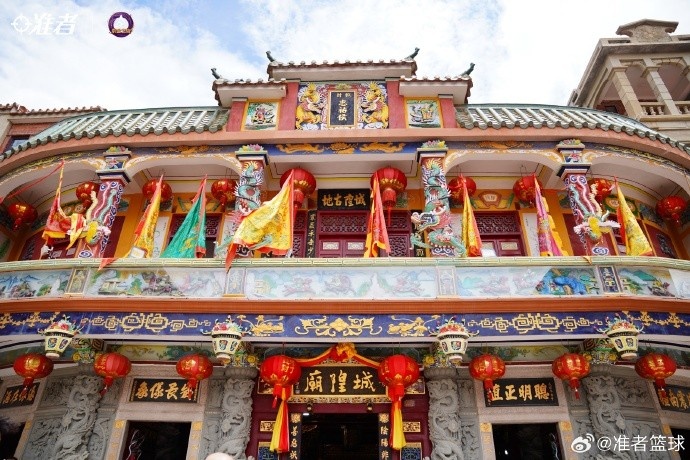 里夫斯中国行石狮站看提线木偶 体验闽南非遗文化