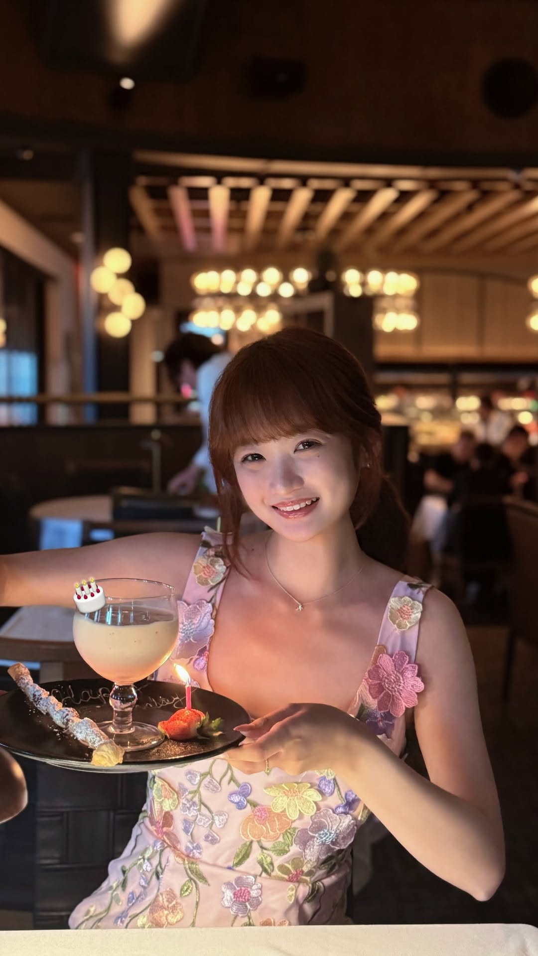 杨舒森社媒晒照祝女友24岁生日快乐 杨舒森社媒晒照祝女友24岁生日快乐